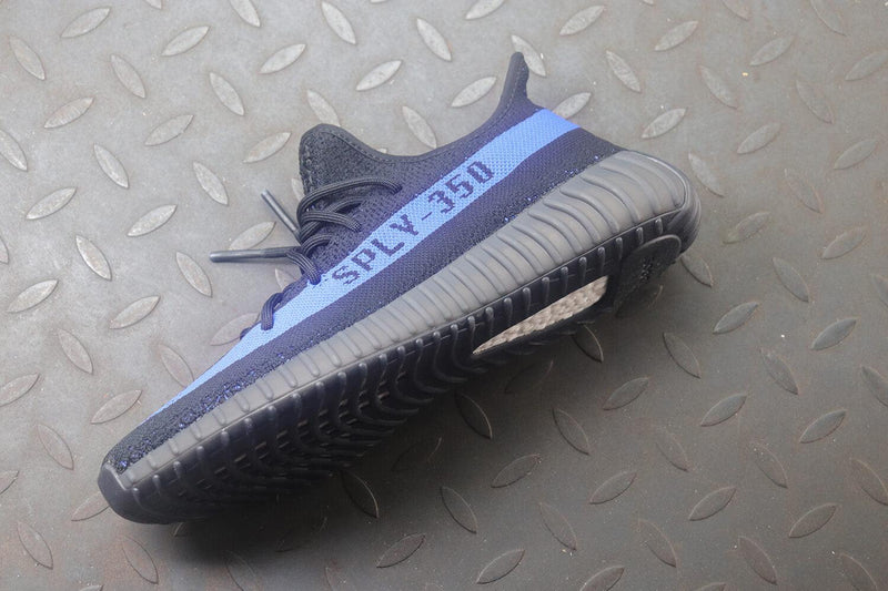 Yeezy 350 V2 “Dazzling Blue”